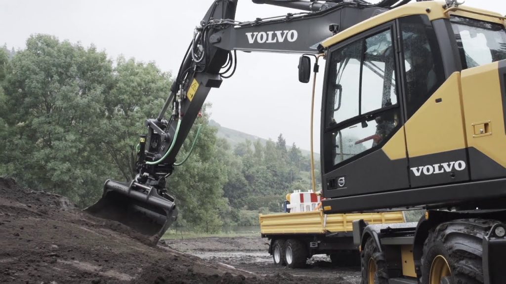 Volvo EW220E Excavator